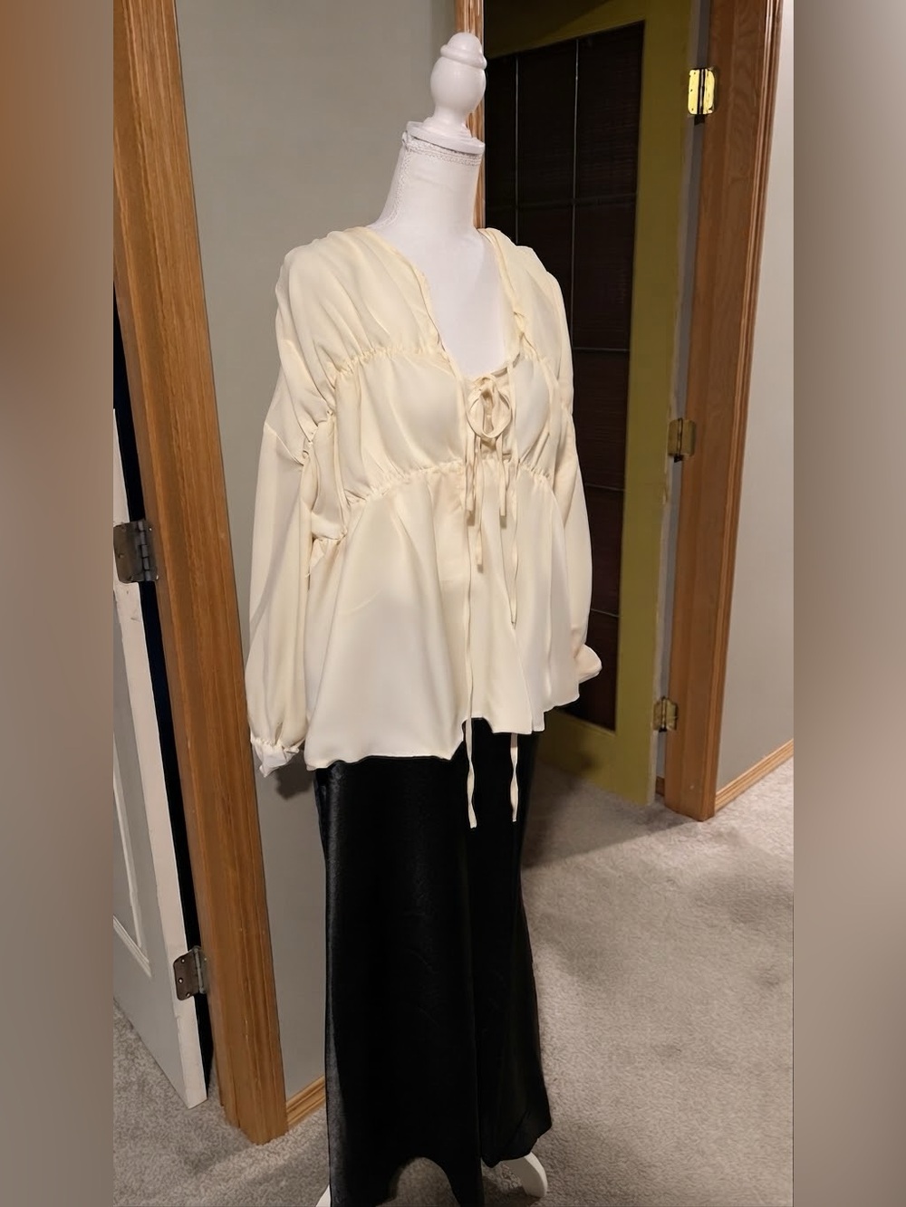 Elegant Two-Piece Set (Blouse & Skirt) - Excellent Condition